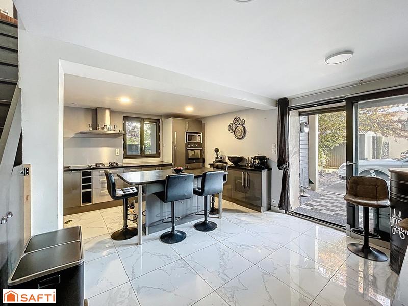 Maison - 136 m² - 6 pièces