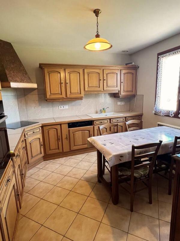 Maison - 90 m² - 5 pièces