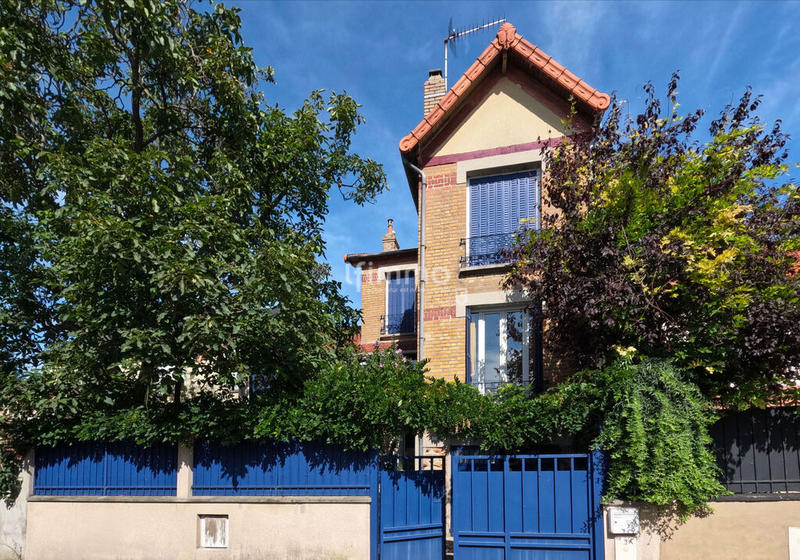 Villa - 90 m² - 4 pièces