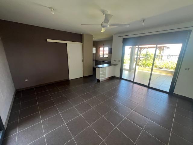 Appartement ancien - 68 m² - 3 pièces