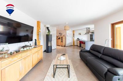 Maison - 228 m² - 6 pièces