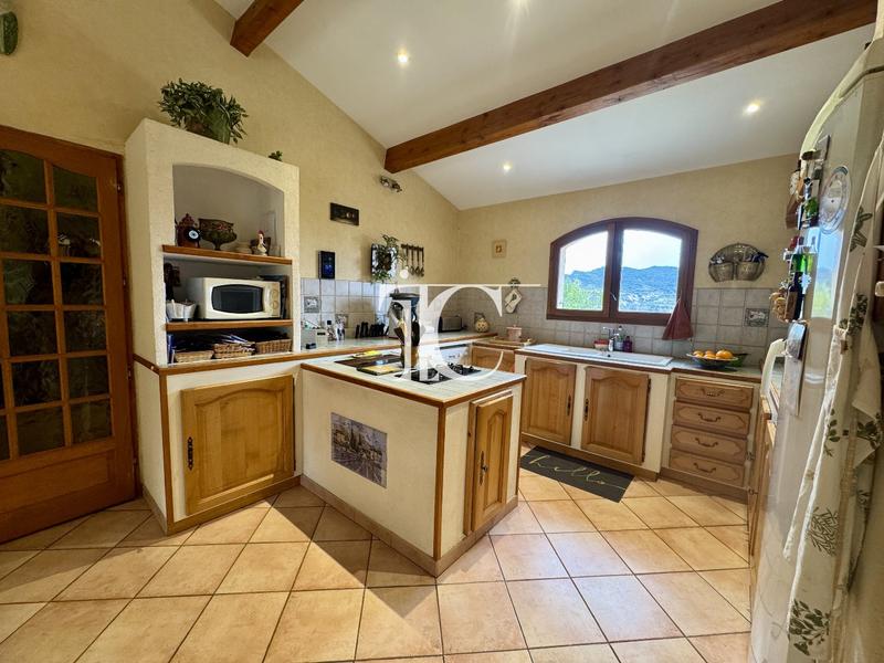 Villa - 172 m² - 5 pièces