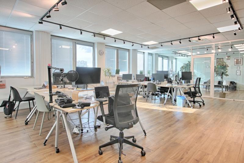 Bureau - 300 m²