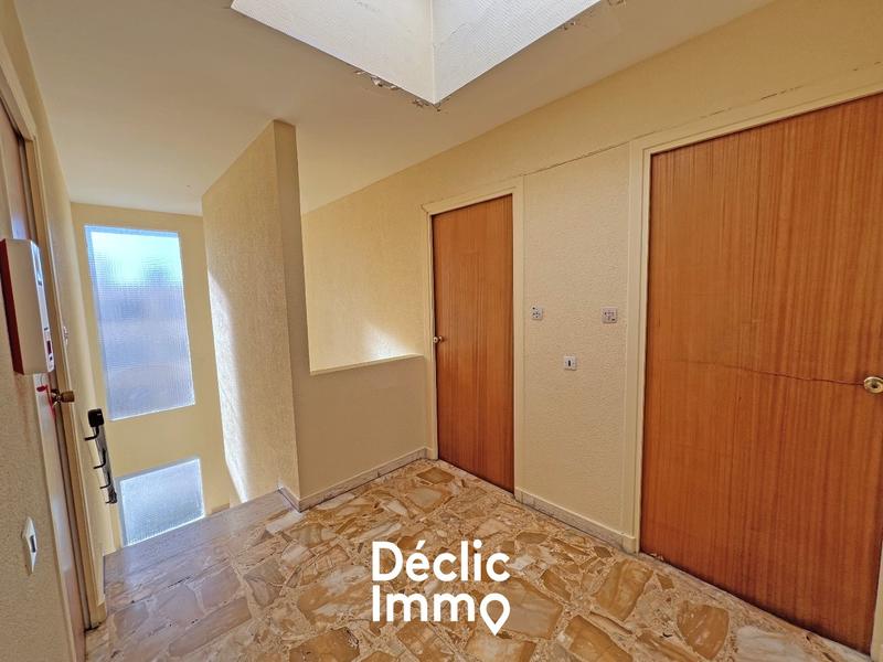 Bureau - 124 m² - 9 pièces