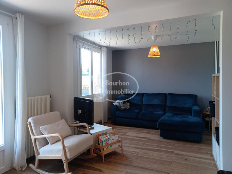 Maison - 96 m² - 5 pièces