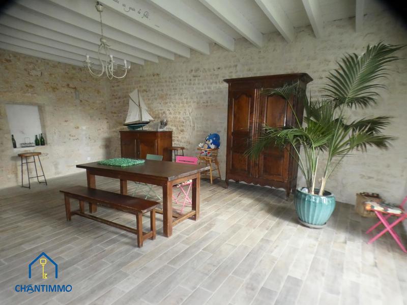 Maison - 210 m² - 6 pièces