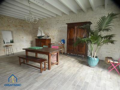 Maison - 210 m² - 6 pièces