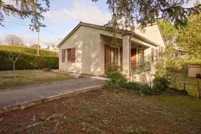 Maison - 92 m² - 5 pièces