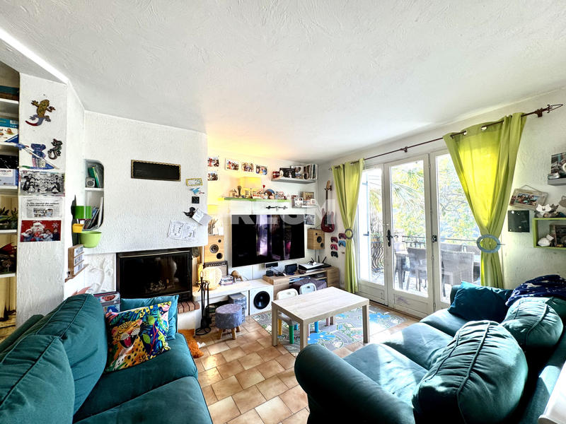 Maison - 101 m² - 4 pièces