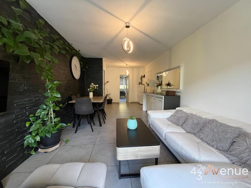 Appartement - 96 m² - 5 pièces