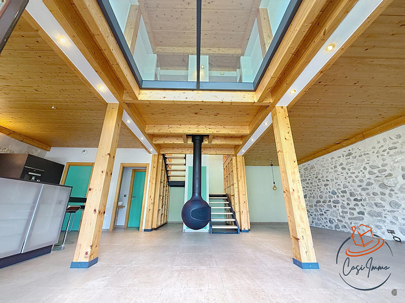 Maison de ville - 255 m² - 6 pièces