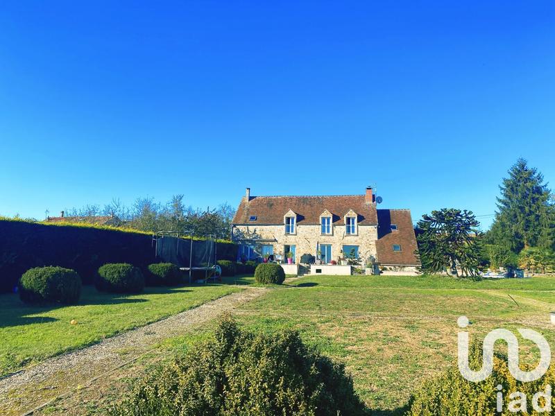 Maison - 245 m² - 8 pièces