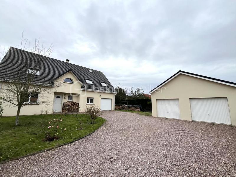 Maison - 166 m² - 7 pièces