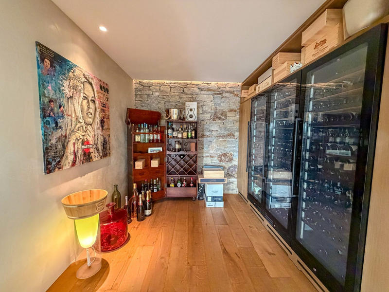 Maison traditionnelle - 245 m² - 5 pièces