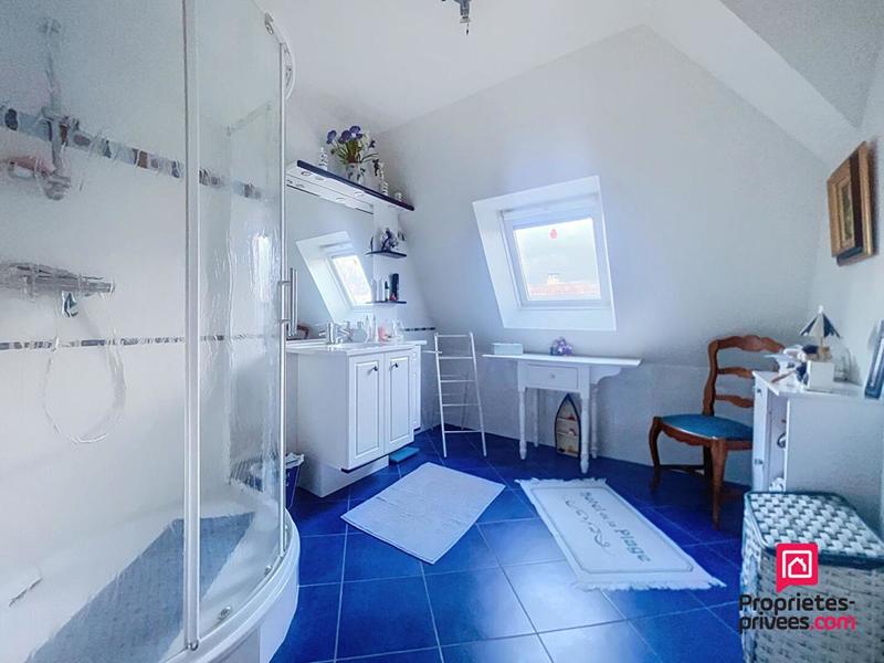 Maison - 230 m² - 7 pièces