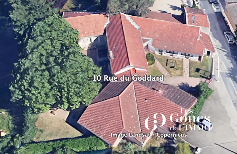 Loft - 101 m² - 4 pièces