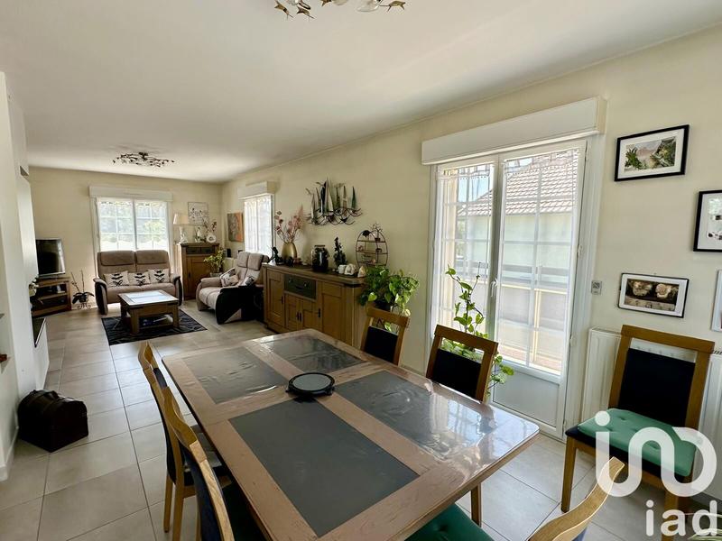 Maison - 185 m² - 8 pièces