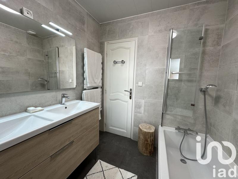 Maison - 122 m² - 5 pièces