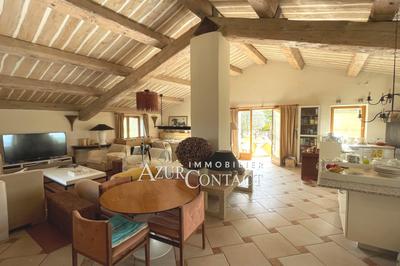 Mas - 390 m² - 6 pièces