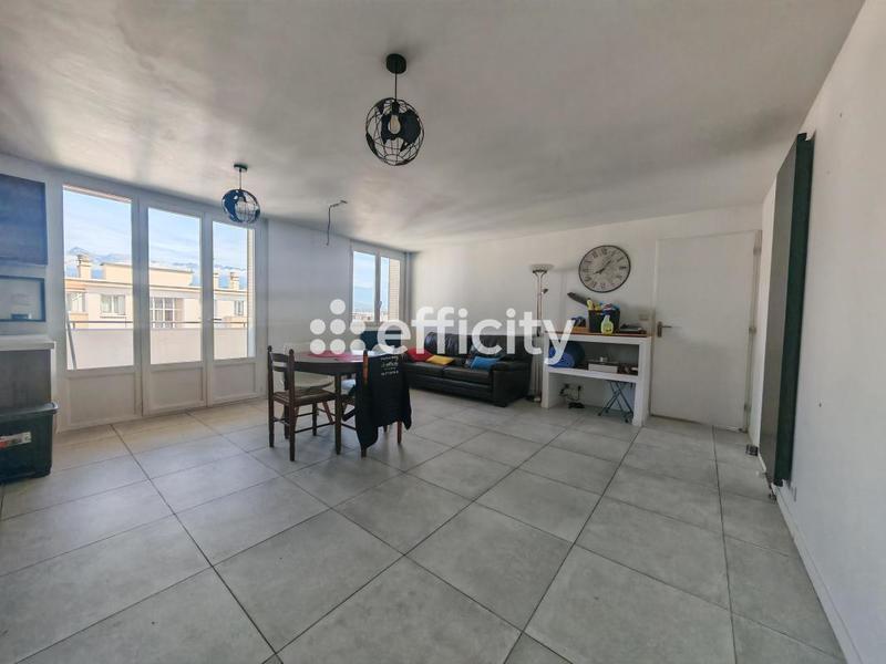 Appartement - 78 m² - 4 pièces