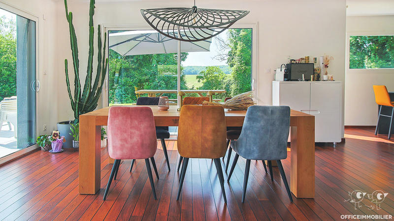 Maison - 160 m² - 5 pièces