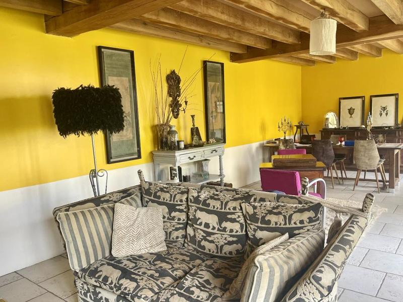 Propriété - 220 m² - 6 pièces