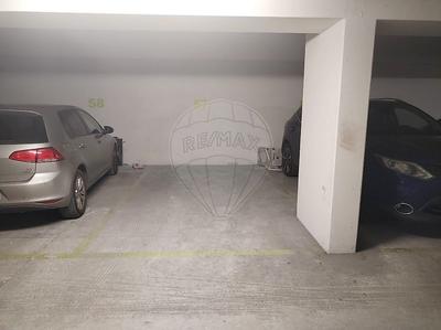 Parking - 13 m²