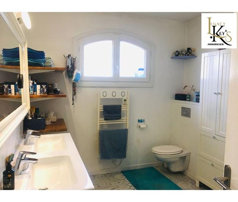 Maison traditionnelle - 136 m² - 4 pièces