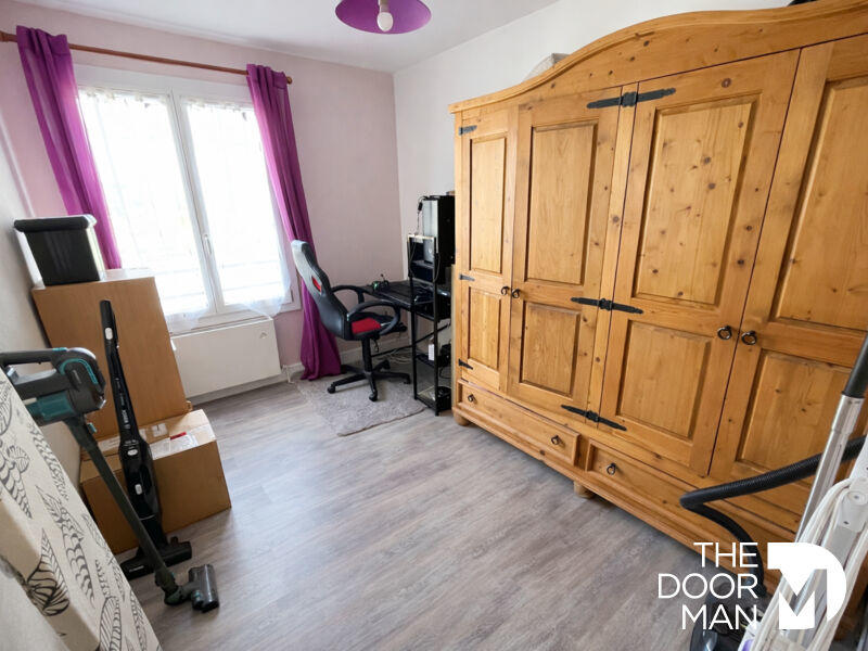 Maison - 92 m² - 6 pièces