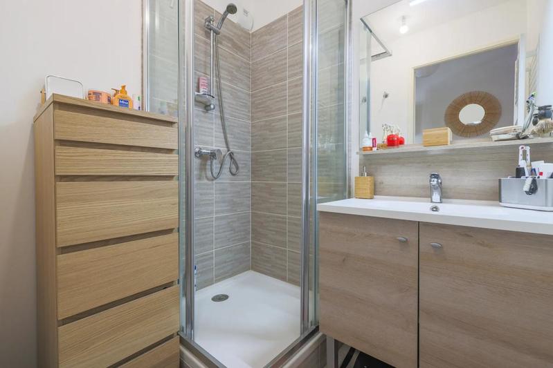 Appartement - 99 m² - 5 pièces