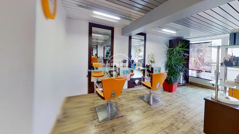 Immeuble - 230 m² - 2 pièces