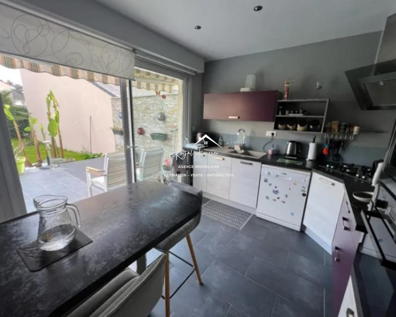 Maison traditionnelle - 97 m² - 5 pièces