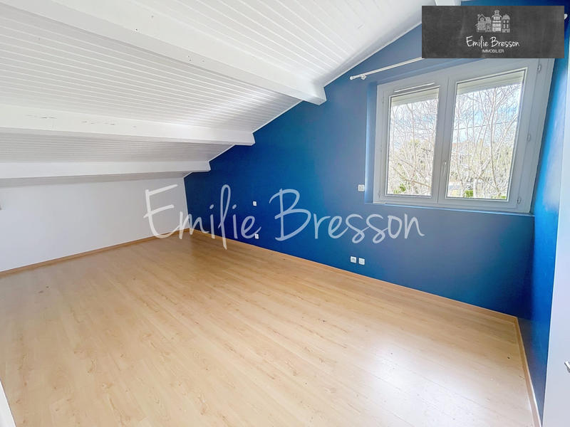 Maison traditionnelle - 164 m² - 5 pièces