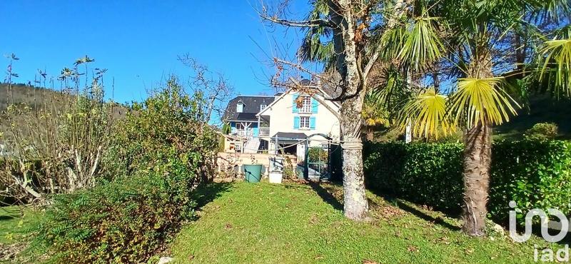 Maison - 267 m² - 6 pièces