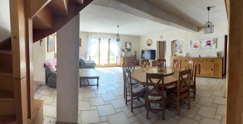 Maison - 167 m² - 5 pièces