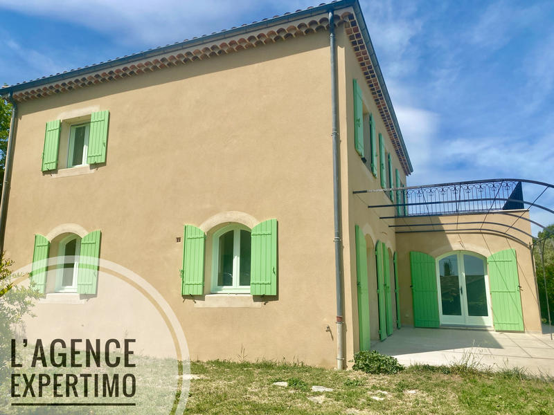 Maison - 181 m² - 5 pièces