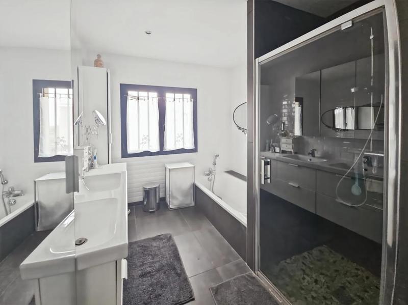 Maison - 120 m² - 4 pièces