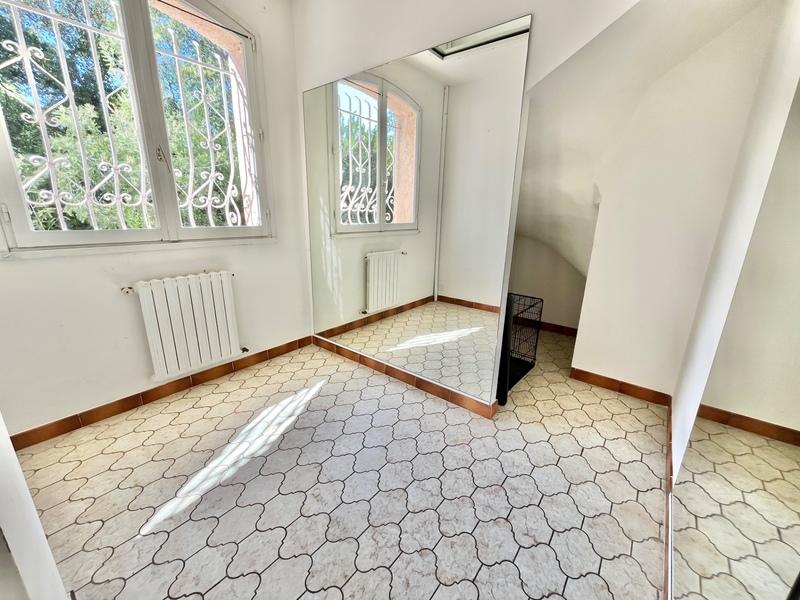 Maison - 178 m² - 5 pièces