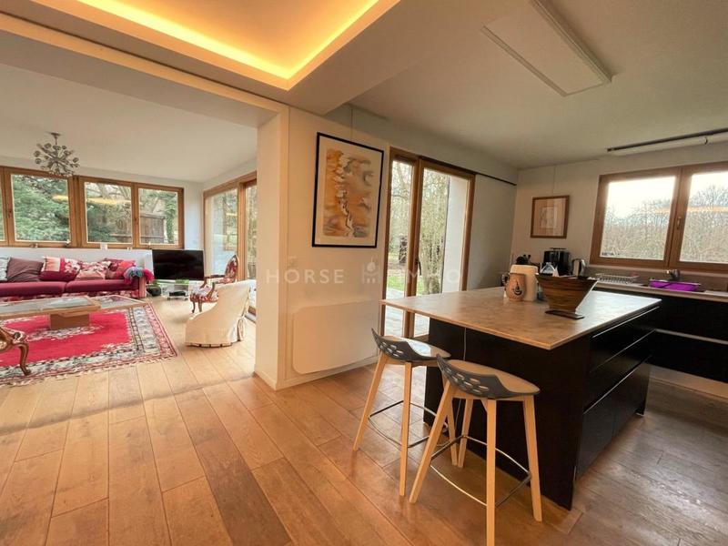 Propriété - 200 m² - 7 pièces