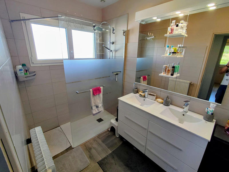 Maison - 114 m² - 11 pièces