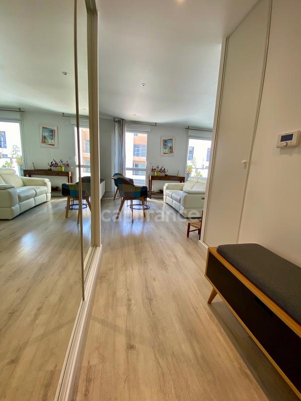 Appartement - 76 m² - 3 pièces