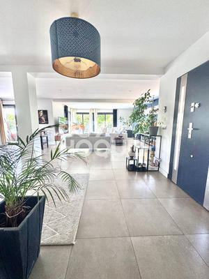 Maison - 175 m² - 7 pièces