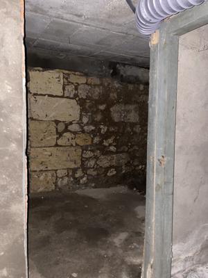 Appartement - 1 m² - 7 pièces