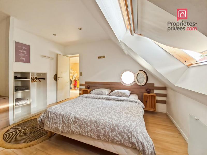 Maison - 177 m² - 7 pièces