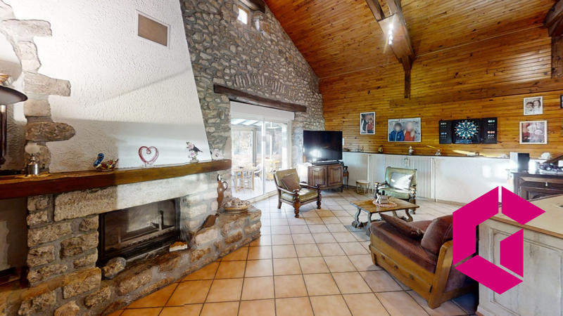 Maison ancienne - 190 m² - 6 pièces