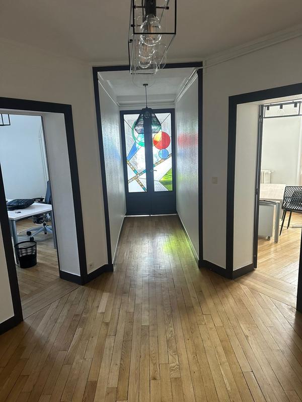 Bureau - 13 m² - 1 pièce