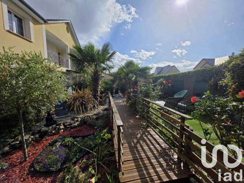 Maison - 181 m² - 8 pièces