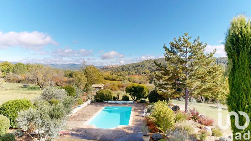 Maison - 280 m² - 10 pièces