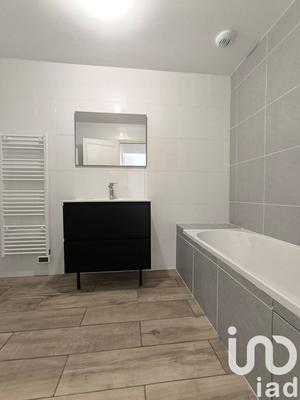 Maison - 180 m² - 7 pièces