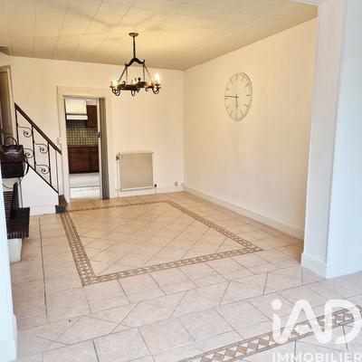 Maison - 94 m² - 5 pièces